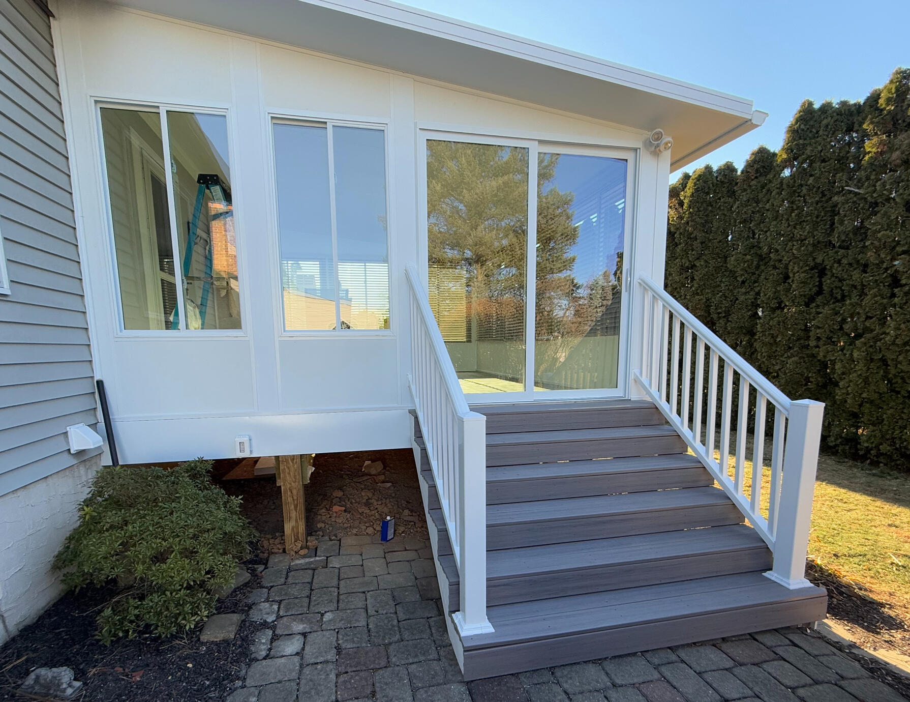 4 Season room with new composite steps